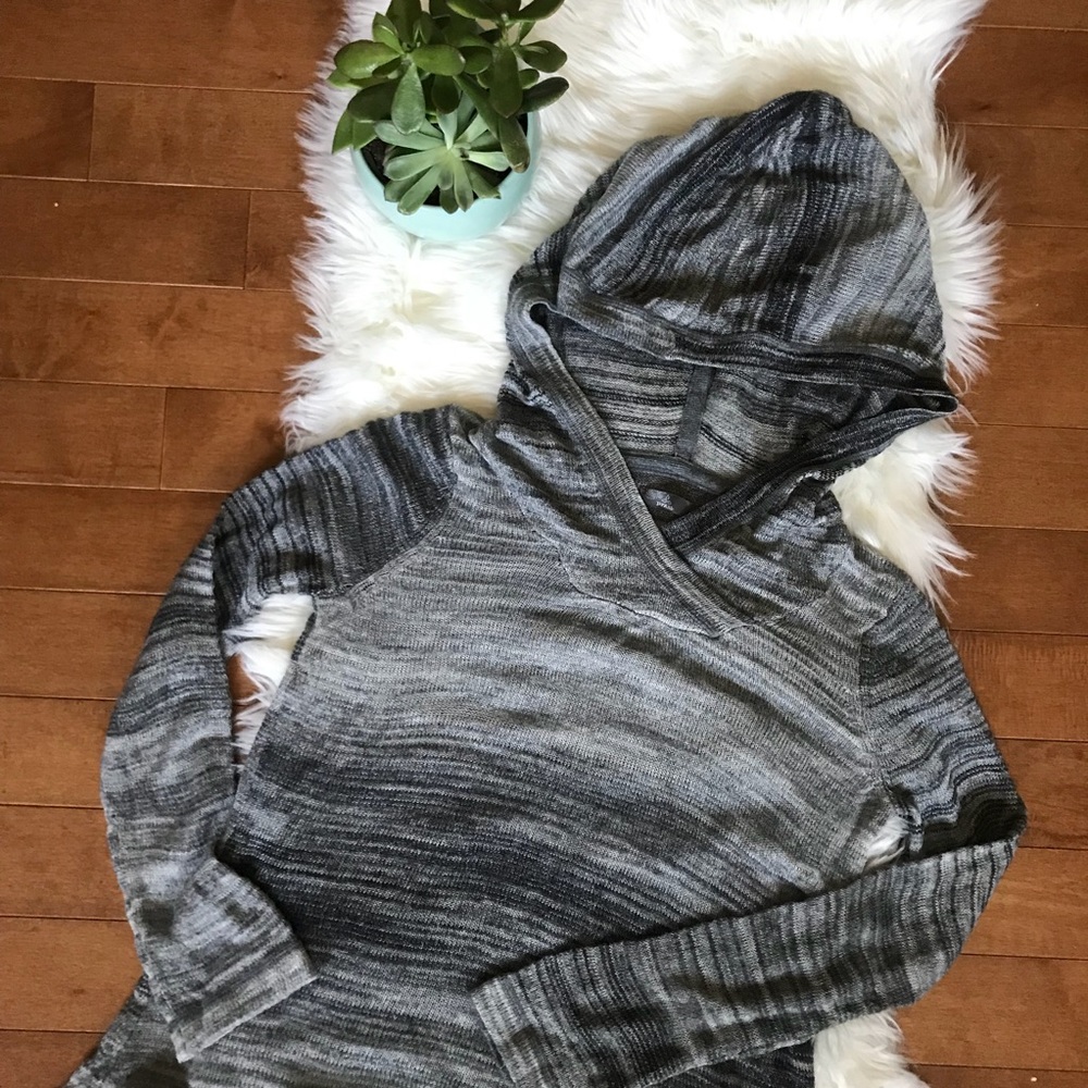 Prana | Gray Marled Light Knit Hooded Pullover S